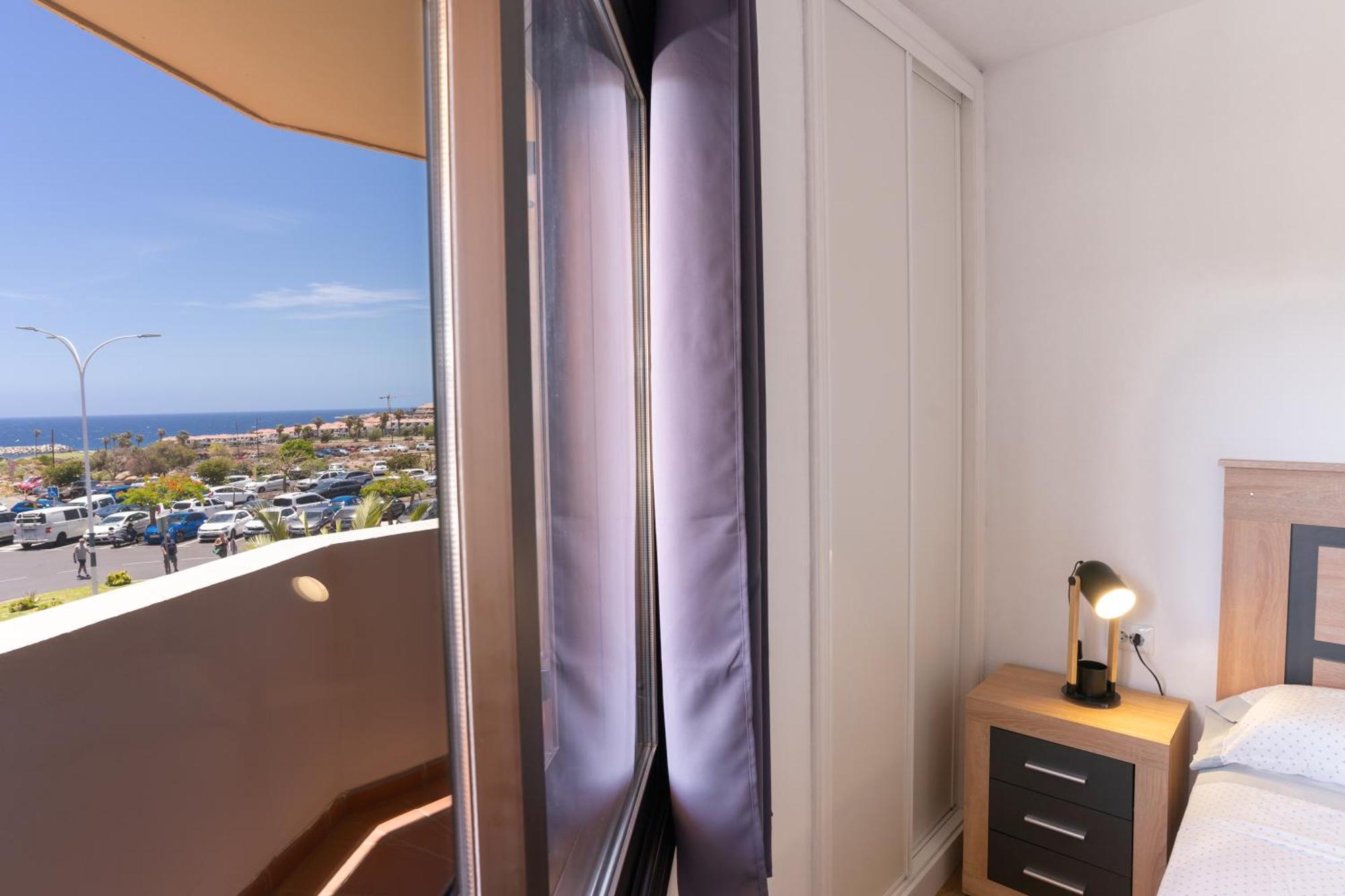 Apartment Oceanfront 2 Bedrooms In Tenerife South